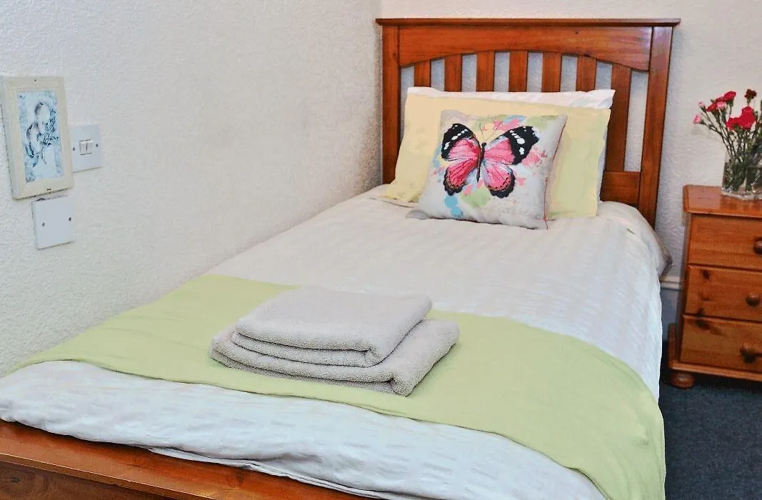 Brentwood Villa Bed And Breakfast-1